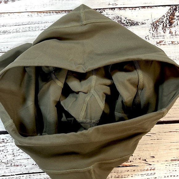 Olive Green Women's Bike Shorts size Large - Picture 6 of 8